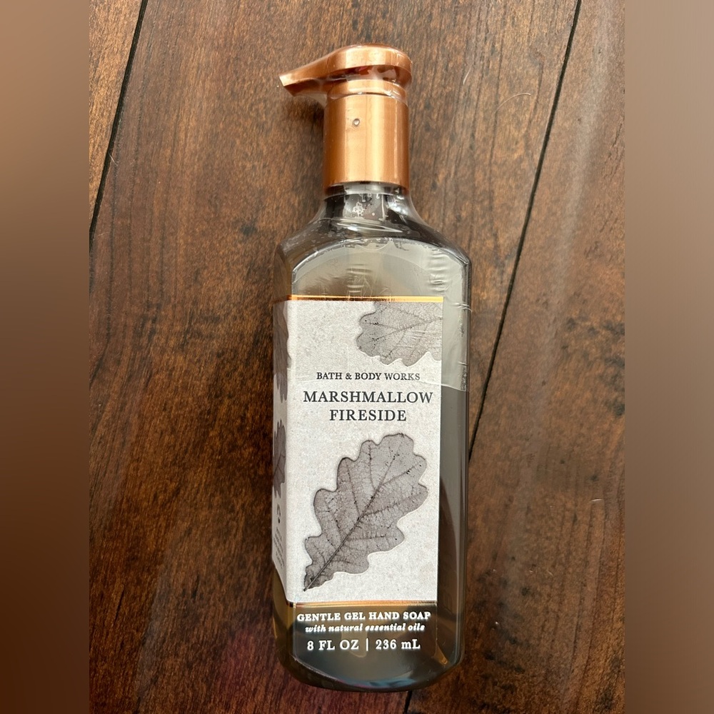 Bath & Body Works Marshmallow Fireside Hand Soap